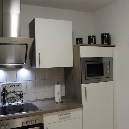 An Der Grenze Zu Hamburg Zentrale Lage