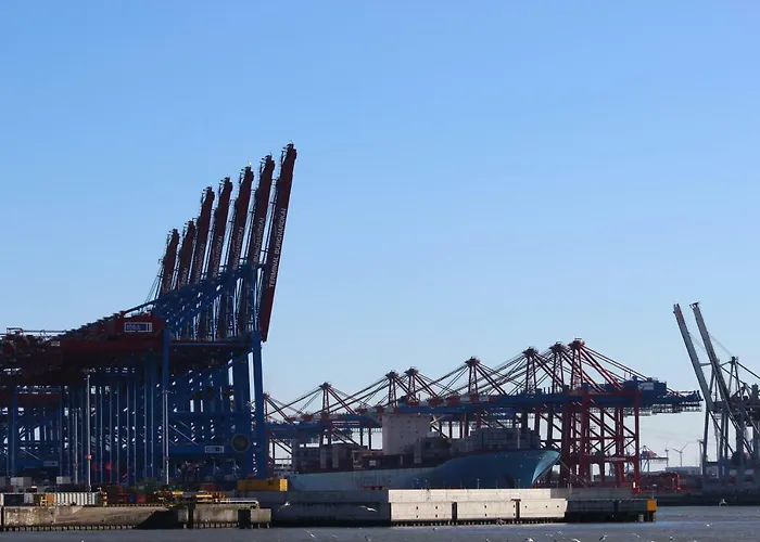 An Der Grenze Zu Hamburg Zentrale Lage
