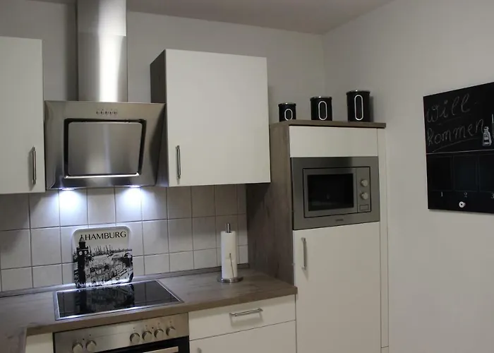 An Der Grenze Zu Hamburg Zentrale Lage