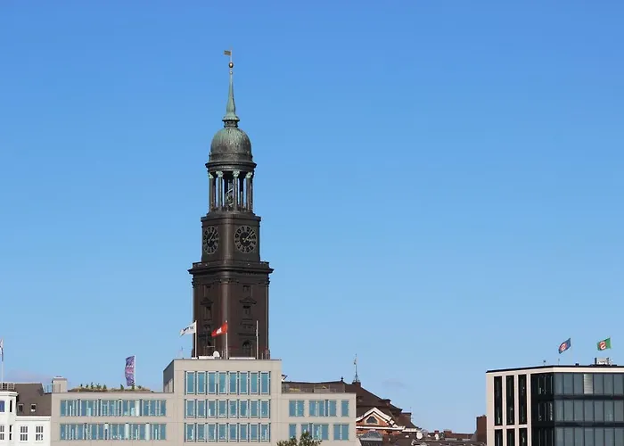 An Der Grenze Zu Hamburg Zentrale Lage