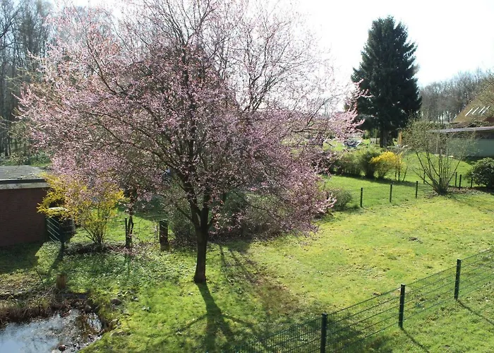 An Der Grenze Zu Hamburg Zentrale Lage * Neu Wulmstorf